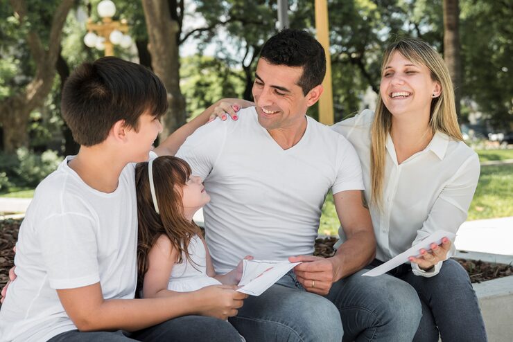 fathers-day-concept-with-family-outdoors_23-2148097847
